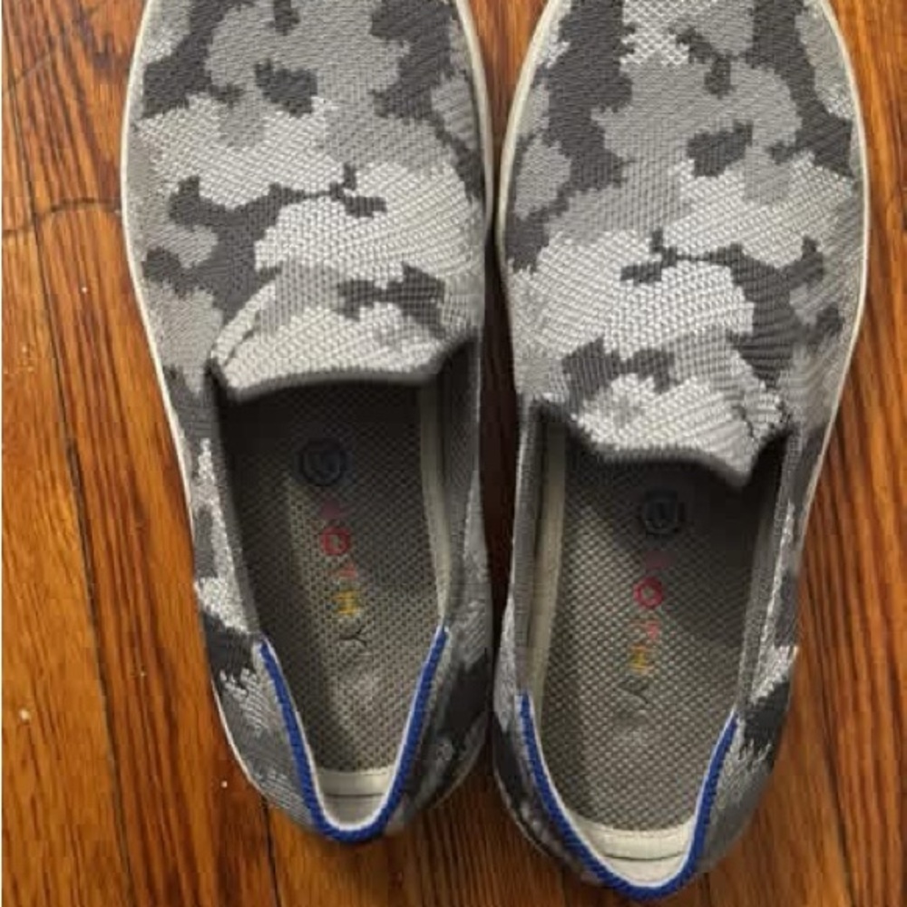 Rothy's Gray Camo Slip-On Flats (Kids Size 4 fits like a Women’s Size 5.5)